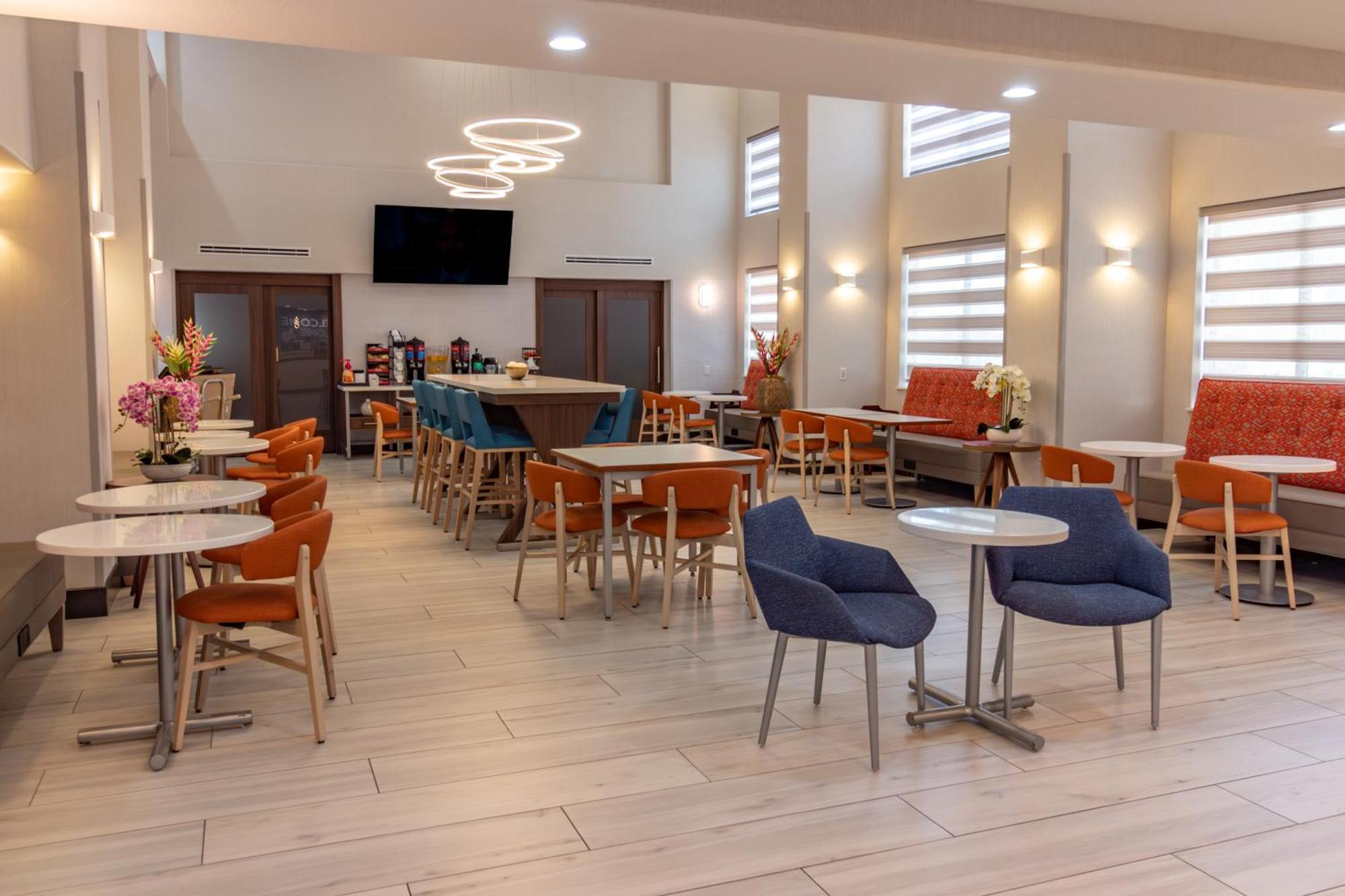 Hampton Inn & Suites Denton Exteriör bild