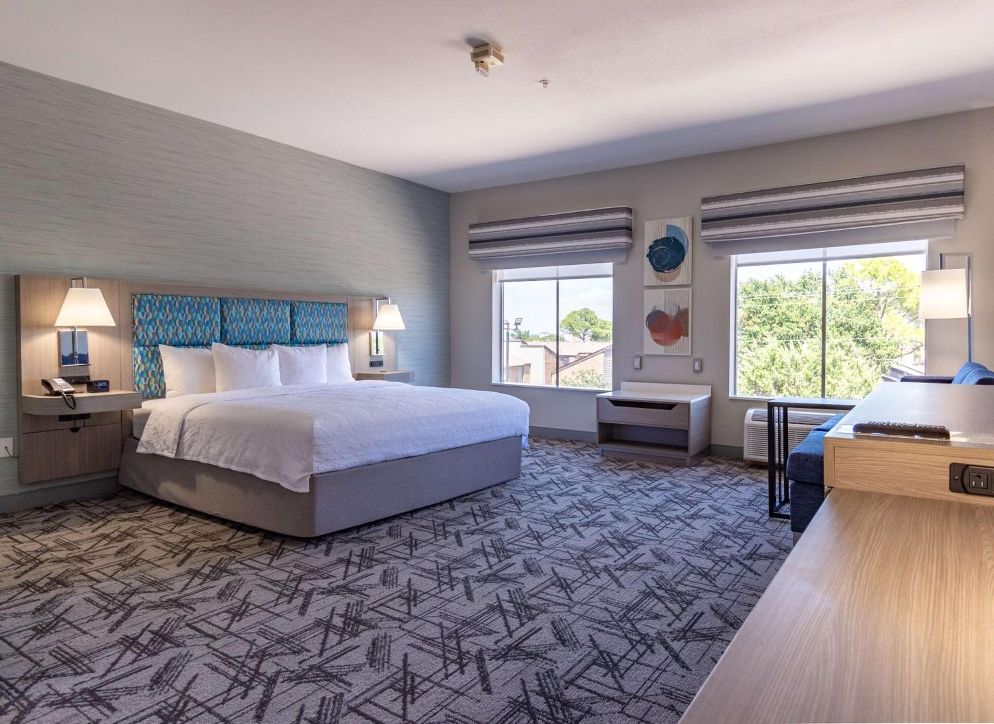 Hampton Inn & Suites Denton Exteriör bild