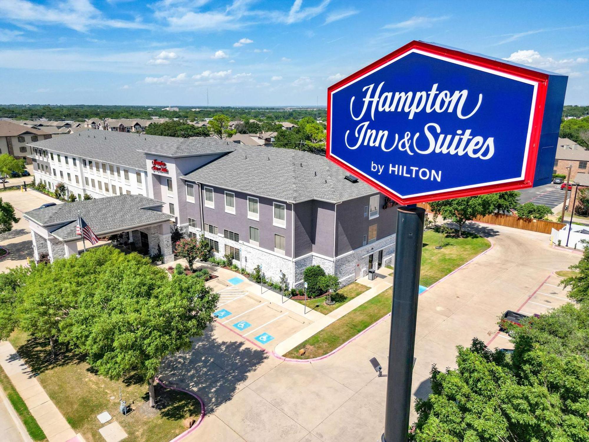 Hampton Inn & Suites Denton Exteriör bild